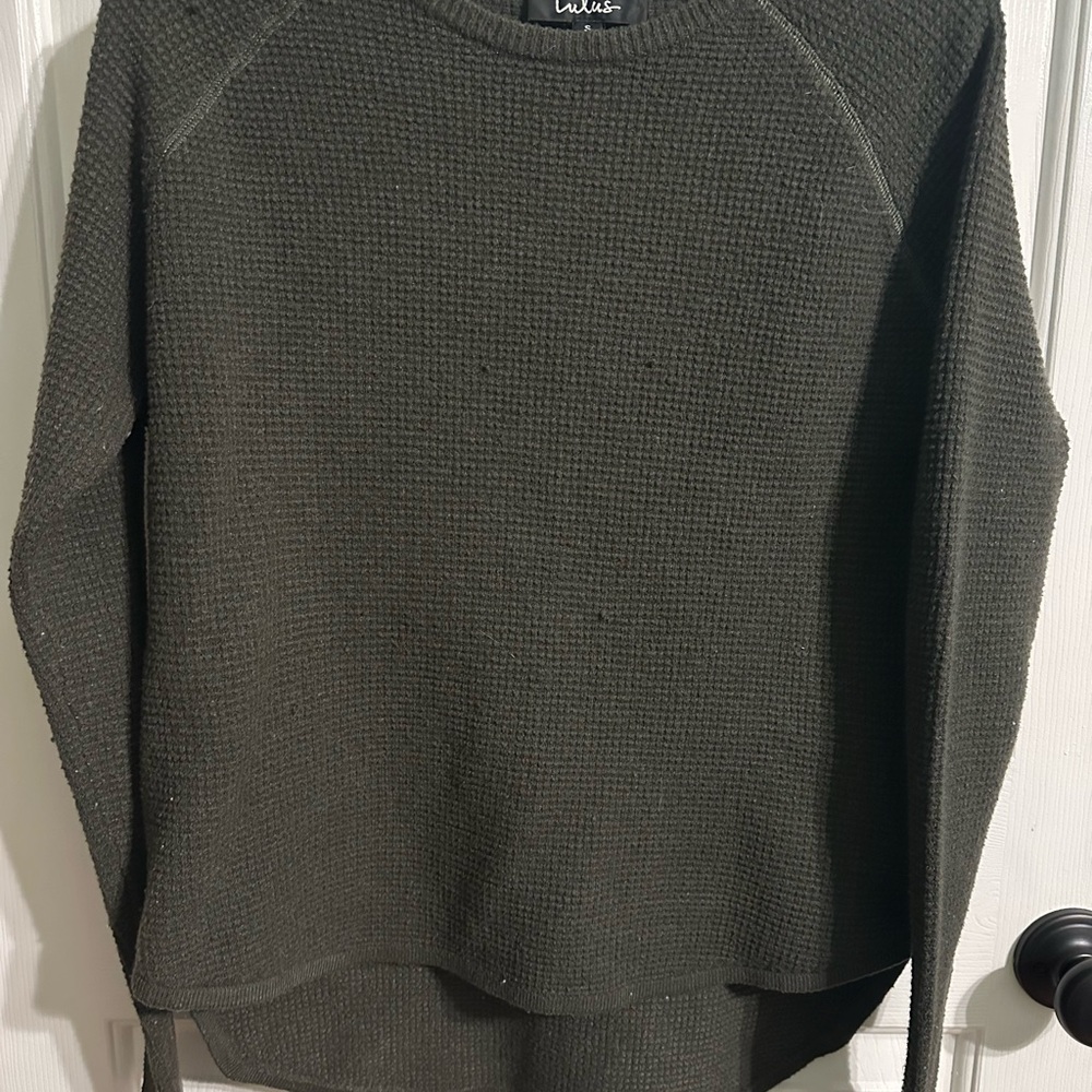 0045‎ Lulu's womens Forest Green Crewneck Sweater size small